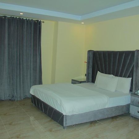Move-N-Pick Murree Exterior photo
