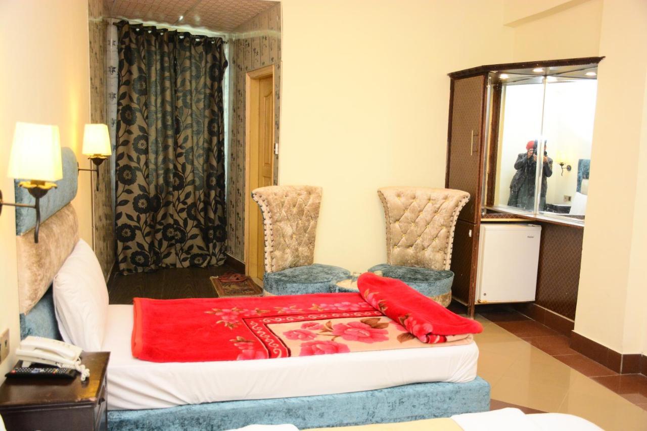 Move-N-Pick Murree Exterior photo