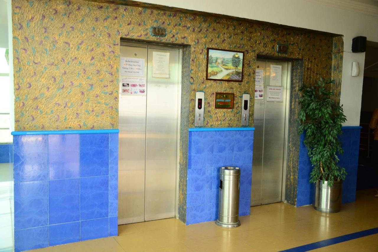 Move-N-Pick Murree Exterior photo