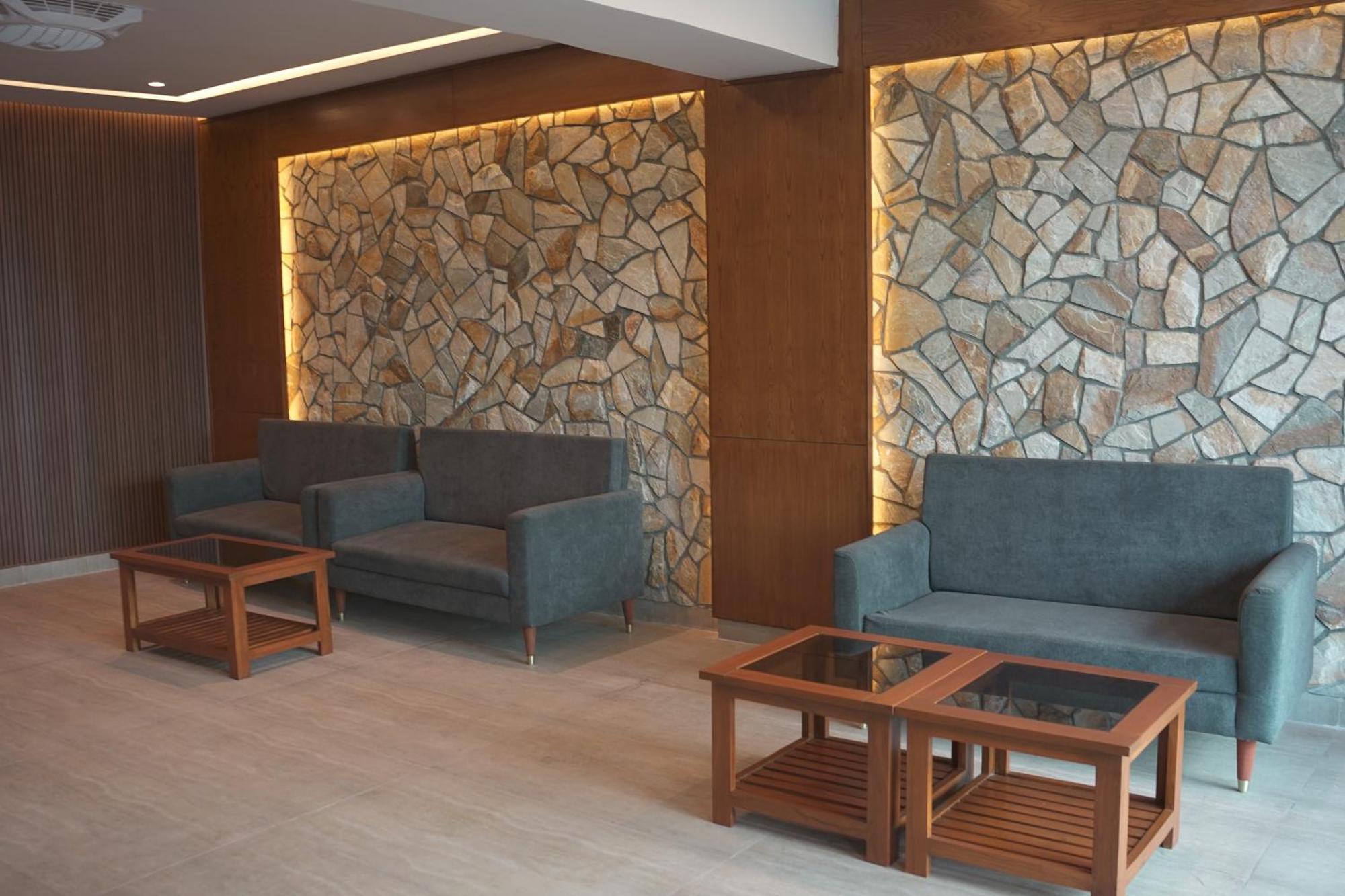 Move-N-Pick Murree Exterior photo